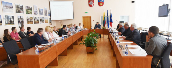 Darbinis savivaldybės vadovų pasitarimas su pareigūnais ir seniūnais