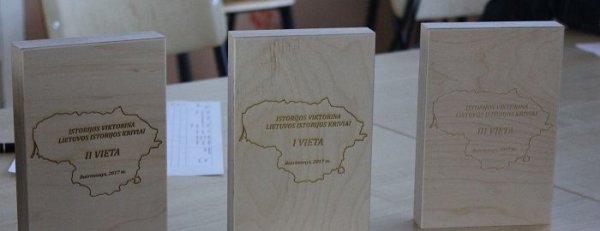 100 klausimų apie Lietuvą