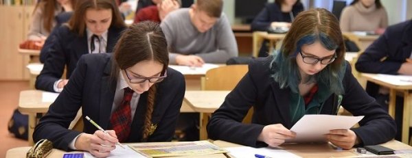Paaiškėjo geriausi rajono chemijos žinovai