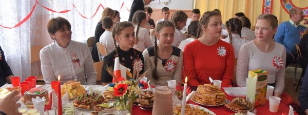 Świętowanie urodzin Polski z polskimi specjałami 