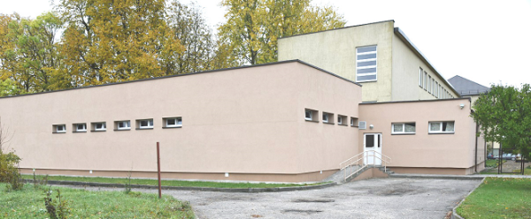 Perduota naudojimui Eišiškių gimnazijos teniso salė