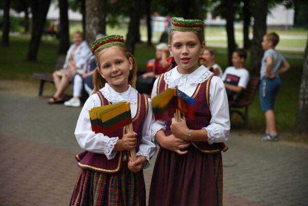 Valstybės dieną Tautiška giesmė skambėjo Šalčininkuose