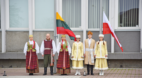 Mer Zdzisław Palewicz składa życzenia z okazji Niepodległości Polski.