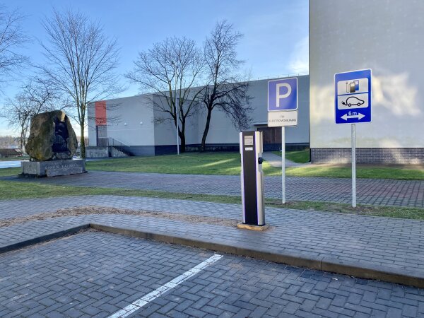 Elektromobilių įkrovimo stotelė jau Šalčininkuose!