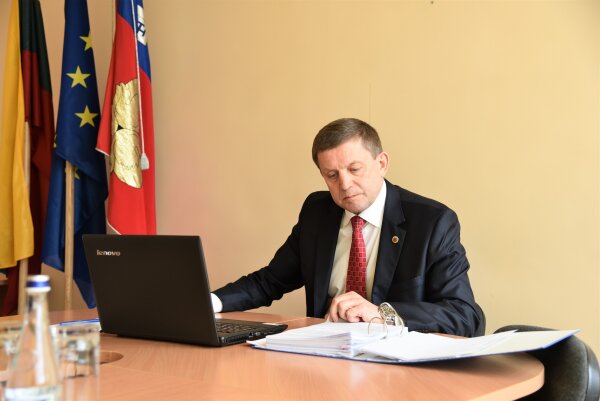 Posėdžiavo Šalčininkų rajono savivaldybės taryba