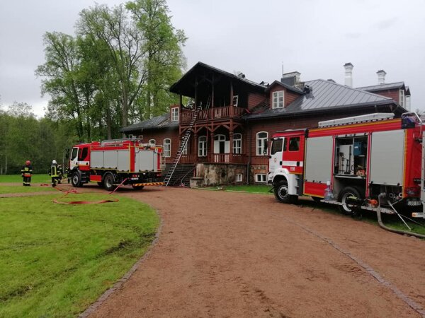 Gaisras Vilkiškių dvare