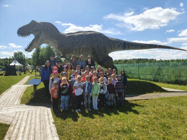 Vaikų gynimo diena su dinozaurais!