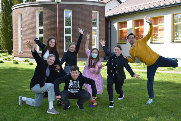 Jaunimo projektas „Teatralizuoti mokymai – bendruomeniškumui skatinti“