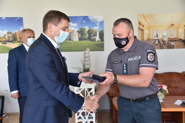 Savivaldybės vadovai apdovanoti ženklu „Už paramą policijai“