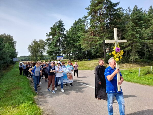 Z Bogiem z Dziewieniszek do Narwiliszek