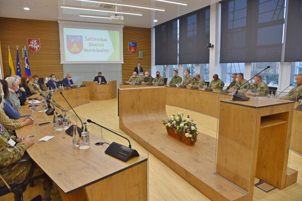 Šalčininkuose lankėsi NATO pajėgų integravimo vieneto delegacija