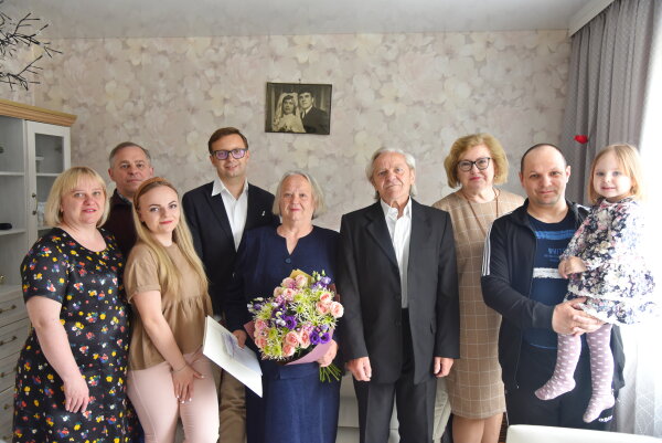 Zavišonių kaimo gyventojai Julija ir Andrej Valeckiai švenčia auksinių vestuvių jubiliejų