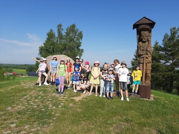 Akimirkos iš dieninės vaikų vasaros poilsio stovyklos „Saulutė”