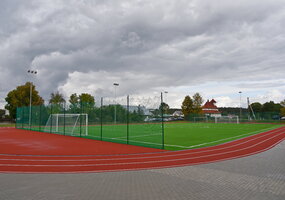 Atidarytas M. Balinskio gimnazijos stadionas