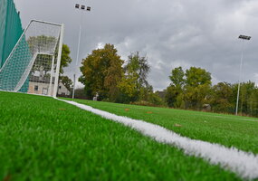 Atidarytas M. Balinskio gimnazijos stadionas
