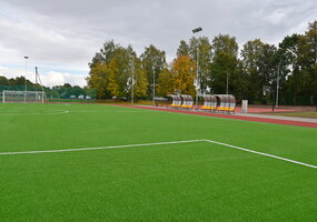 Atidarytas M. Balinskio gimnazijos stadionas