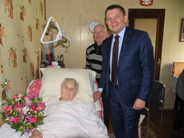 Pasveikinta 103-iąjį gimtadienį švenčianti Ūdronių kaimo gyventoja