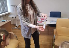 „Sveiki ir gražūs dantukai”