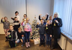 Edukacja dla dzieci „Upiększenie zabawek piernikowych na choinkę”
