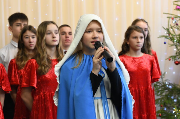 Pabarės seniūnijos bendruomenė dalijosi kalėdaičiais