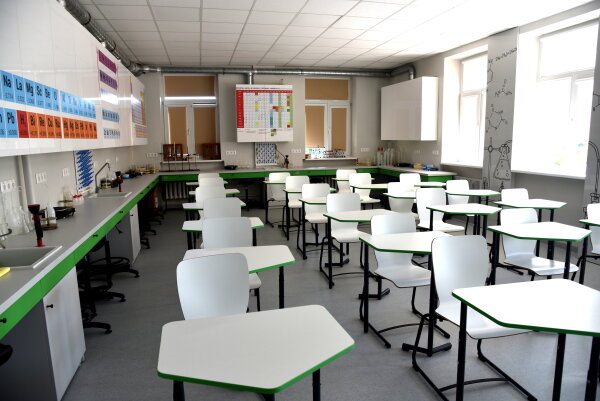 Savivaldybė: kompensuosime pedagogų kelionės į darbą ir atgal išlaidas
