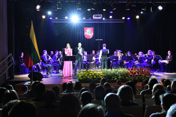 Šalčininkuose paminėta Vasario 16-oji