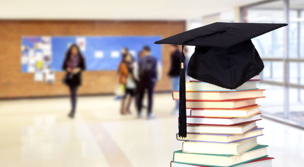 Savivaldybės stipendijos skirtos šešiems studentams