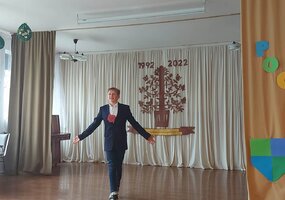 Anglų kalbos skaitovų konkursas „Poem in My Pocket“