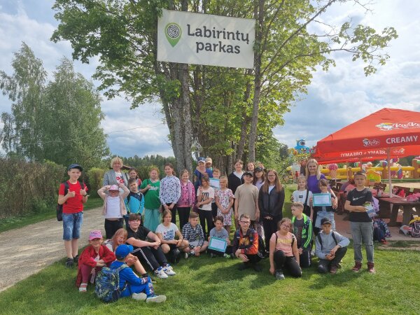 Baltosios Vokės ir Šalčininkų vaikų dienos centrus lankantys vaikai pramogavo Anykščių labirintų...