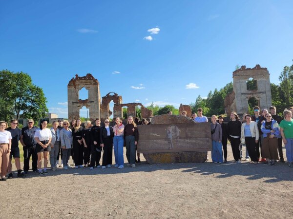 Projektas „Daugiau istorijos: dėmesys įvairovei“