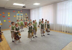 „Skirtingos tautos – viena šeima”