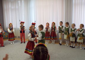 „Skirtingos tautos – viena šeima”