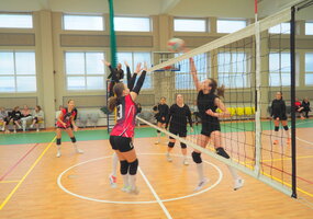 Moterų tinklinio turnyras Lietuvos lenkų sąjungos Šalčininkų rajono skyriaus taurei laimėti