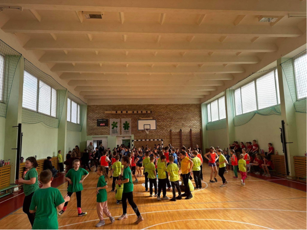 Pradinukų sporto varžybos „Drąsūs, stiprūs, vikrūs“