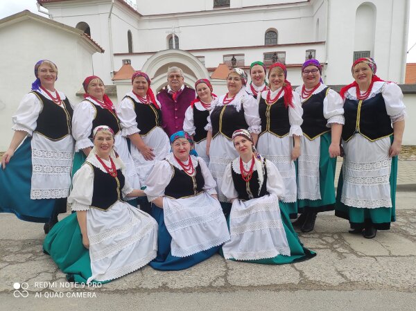 „Znad Merečanki“ pristatė savo talentus Pakruojo rajone