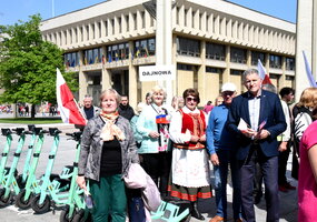 Wilno przybrało polskich barw