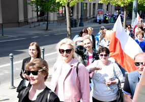 Sostinė pasipuošė tradicinėmis lenkų spalvomis