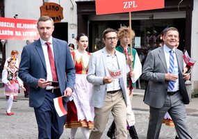 Wilno przybrało polskich barw