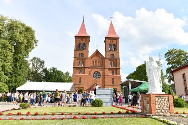 Huczny odpust w Koleśnikach 