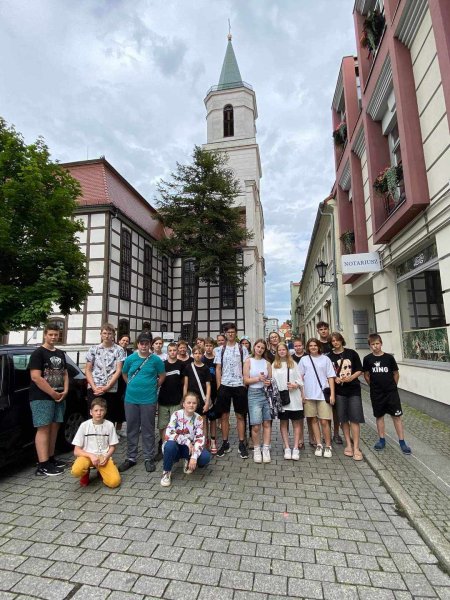 Kresowe wakacje młodzieży z Dziewieniszek w Lubrzy