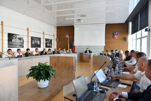 Vyko Šalčininkų rajono savivaldybės tarybos posėdis