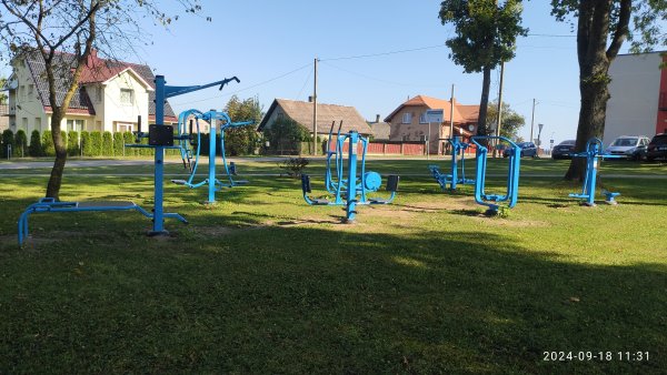 Turgeliuose įrengti lauko treniruokliai