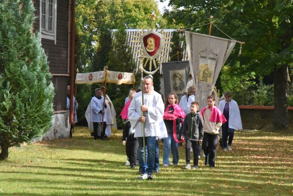 Atlaidai Akmenynėje: bendruomenę kuria žmonės
