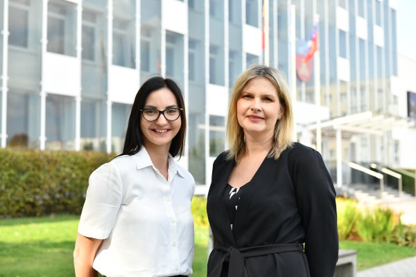 Socialiniai darbuotojai: dalintis savimi