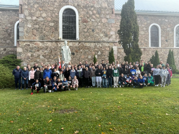 VIII estafetinis bėgimas minint Jono Pauliaus II išrinkimo Popiežiumi dieną