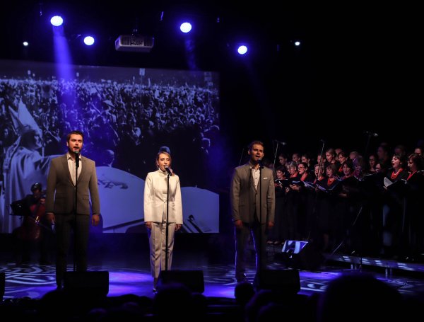 „Jan Paweł II – muzyczna opowieść o życiu i pontyfikacie”