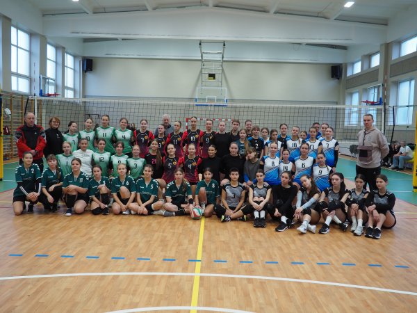 Merginų tinklinio turnyras Lietuvos lenkų sąjungos Šalčininkų rajono skyriaus taurei laimėti