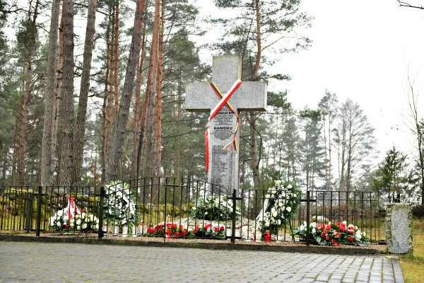 Prawda o Koniuchach: zginęli niewinni ludzie