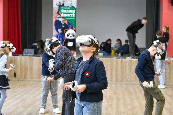 Panda mokė mažuosius šalčininkiečius rūšiuoti