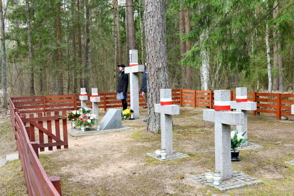 Ku pamięci mieszkańców Gumby i Gajdzi